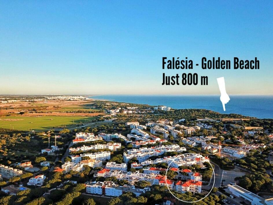 Falesia Beach Just 800 M Olhos de Agua  Exterior photo
